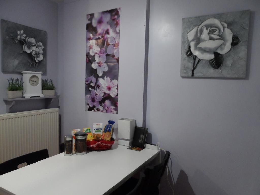 Vakantiestudio Ciney Chapois Esterno foto